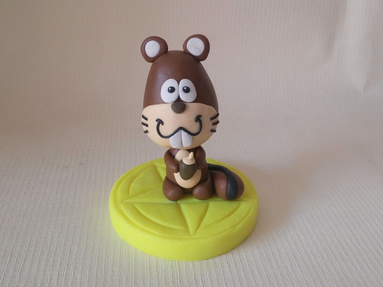 05:27  来源:未知-手工diy:呆萌可爱的小松鼠,用软陶粘土或者橡皮泥