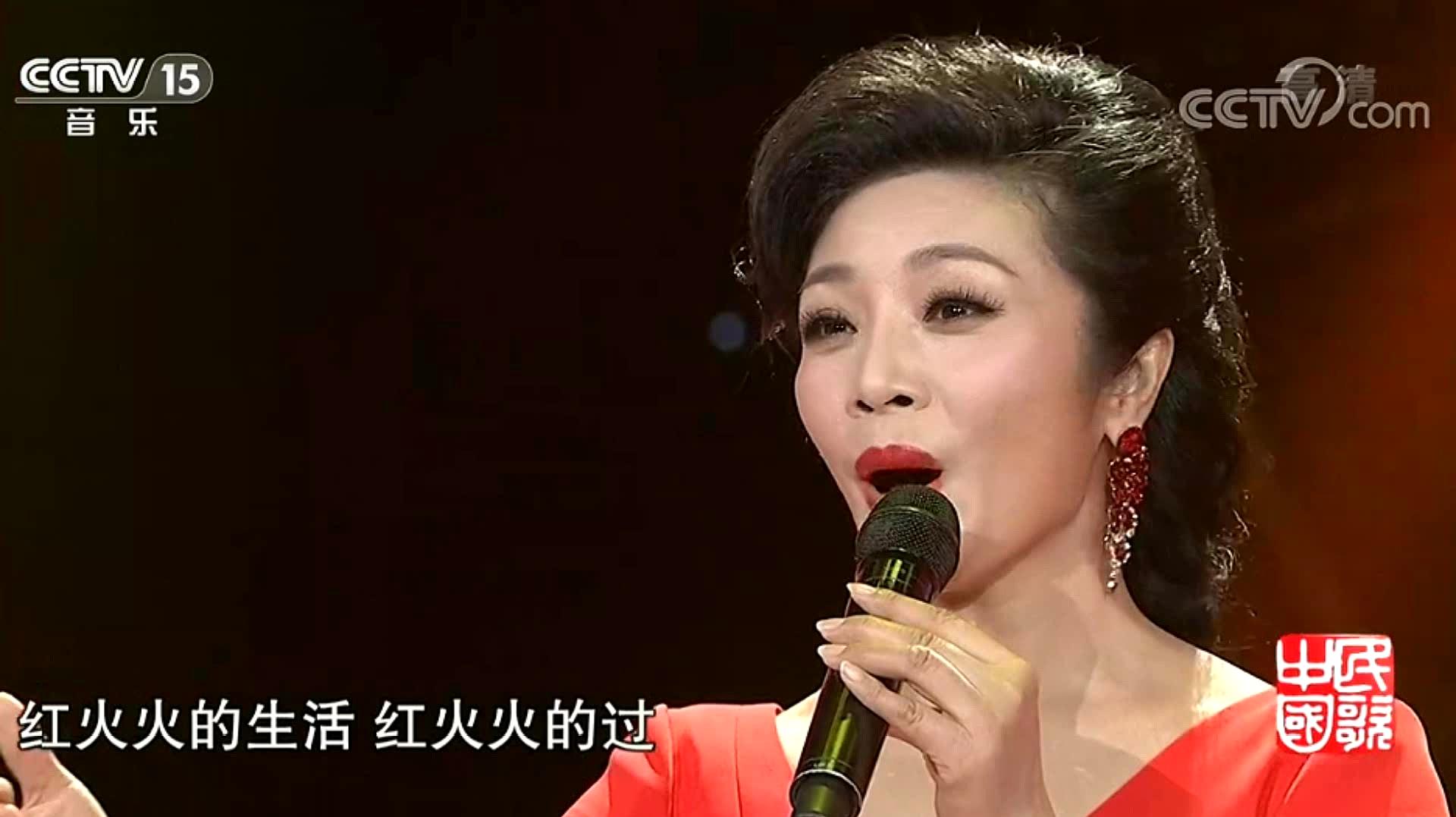 看看超級大美女李丹陽演唱的歌曲