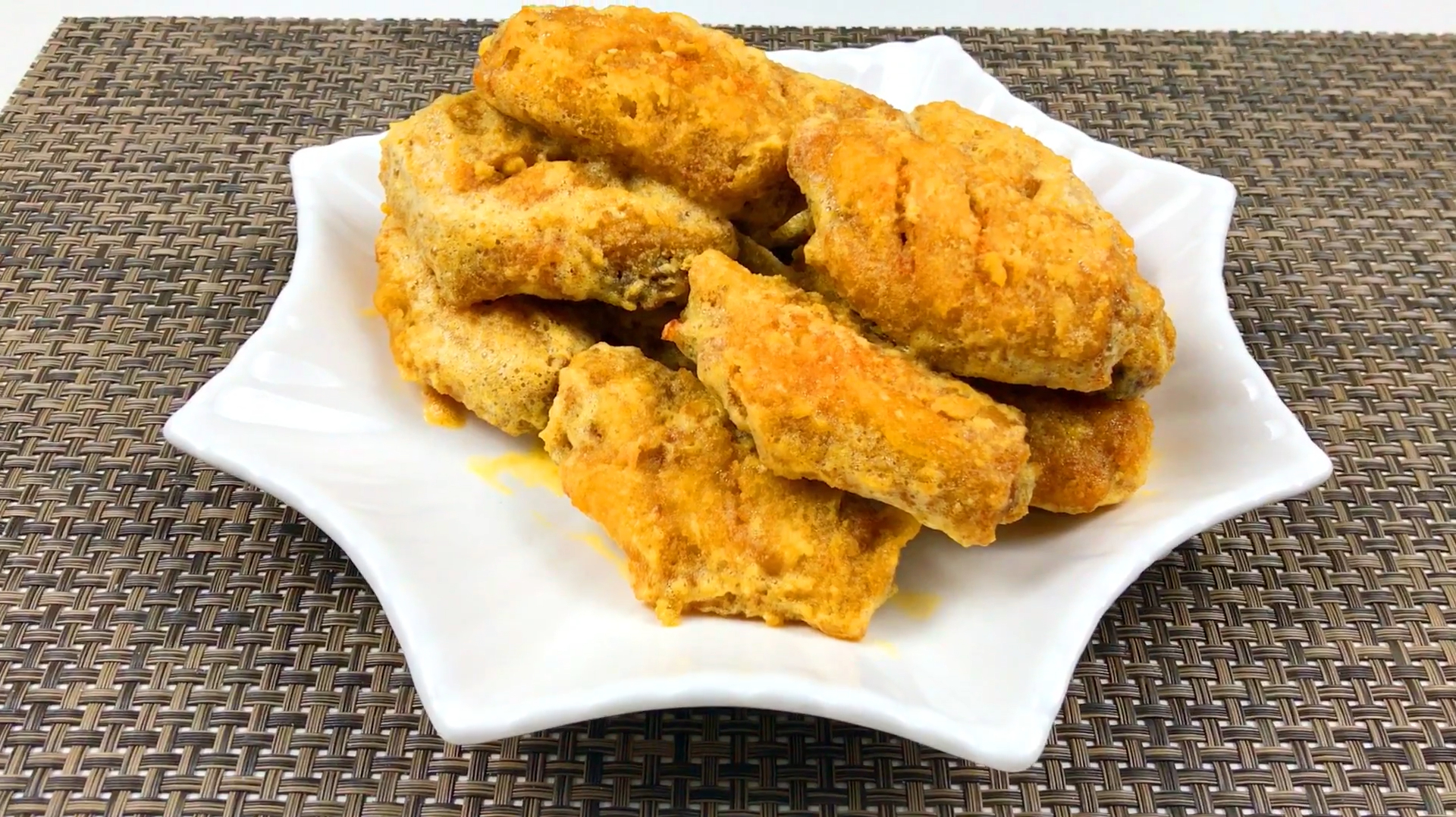 了,超简单自制猪肉脯,夜宵看剧好伴侣 服务升级 2咸蛋黄焗鸡翅的做法