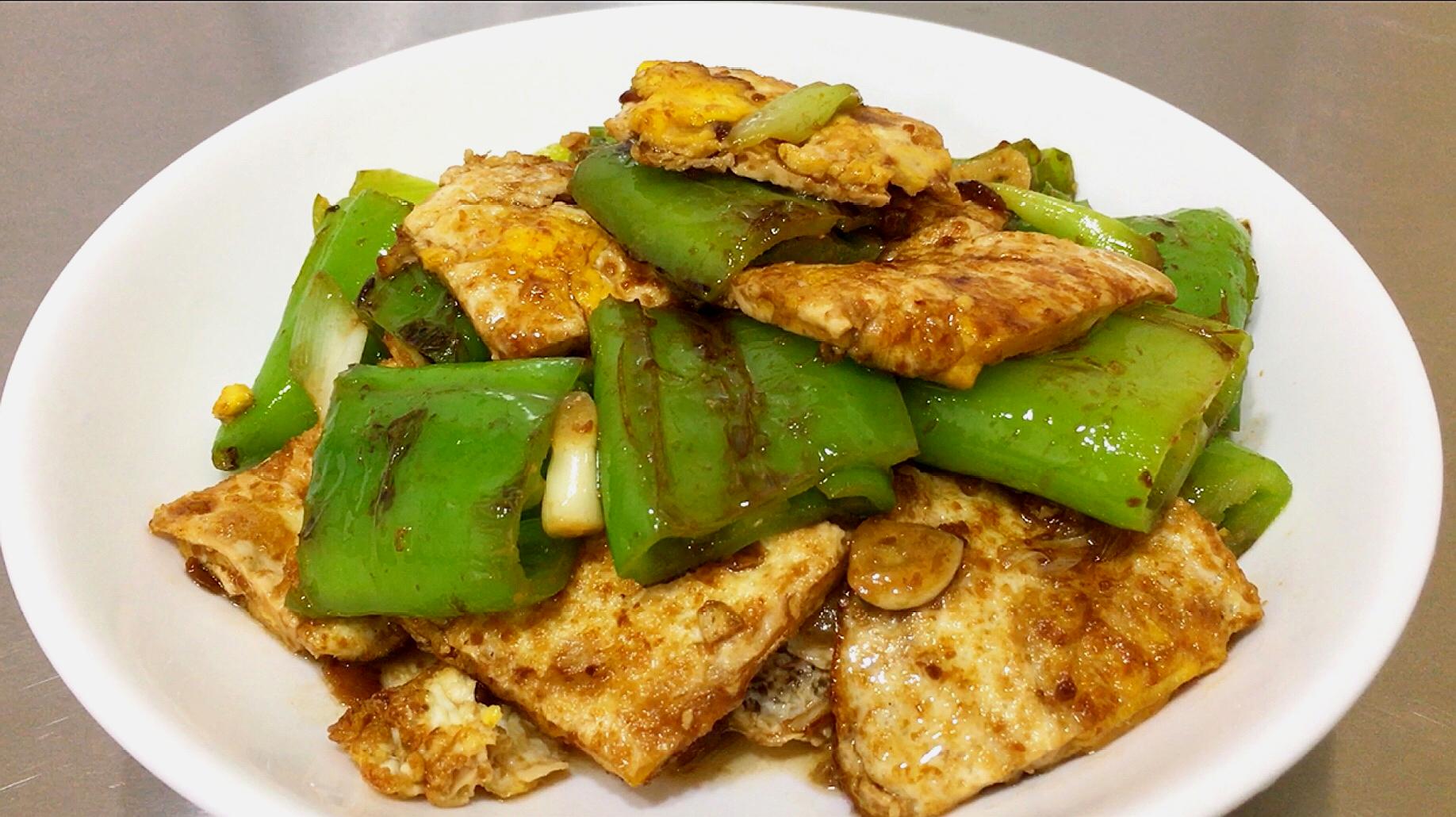 青椒炒豆腐皮怎么做_青椒炒豆腐皮的做法_豆果美食