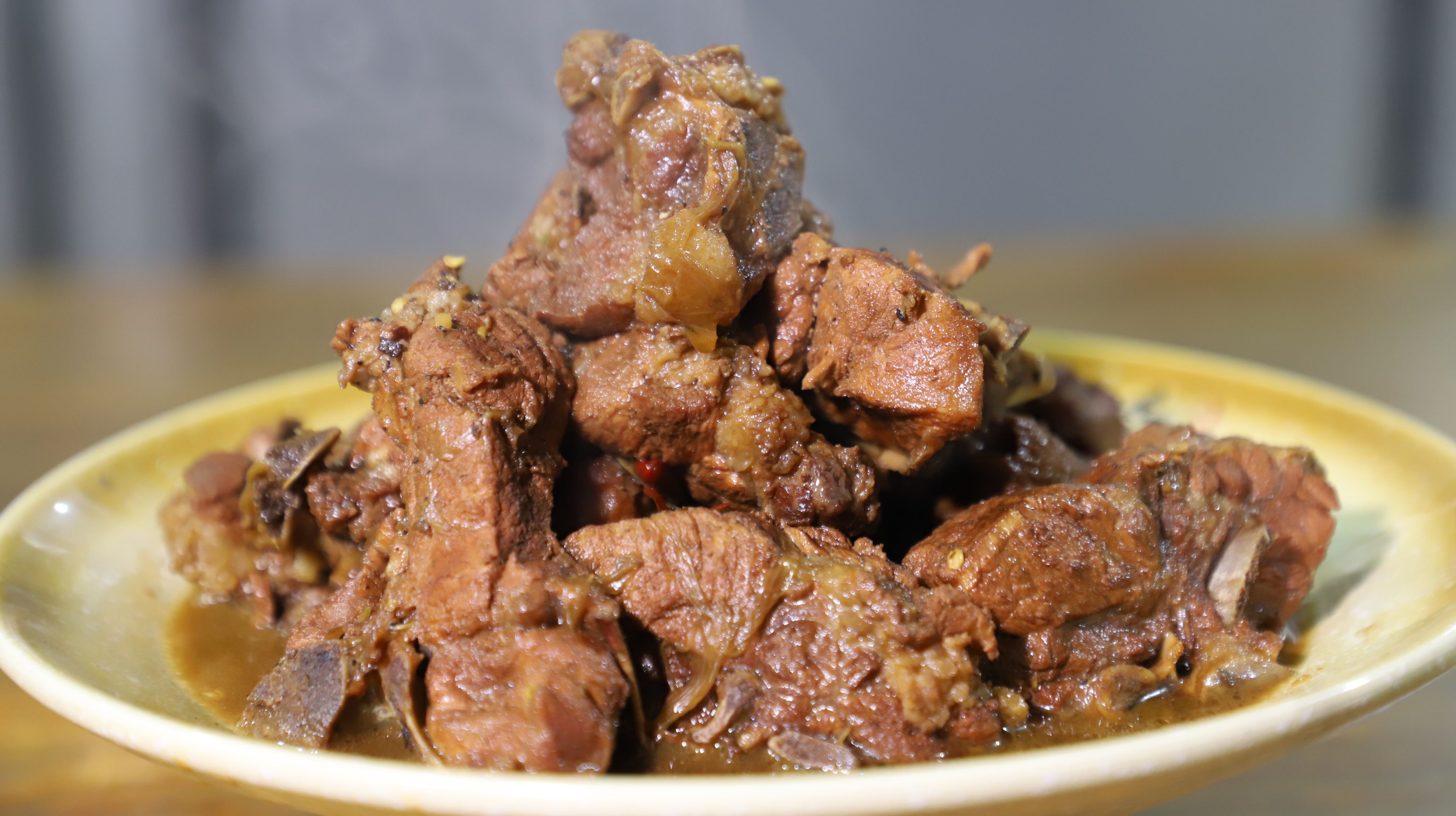 猪大骨美味的做法,越啃越过瘾!