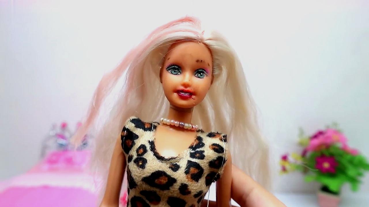 芭比娃娃改造秀,为丑陋的芭比重塑容颜,一个新娃娃诞生了