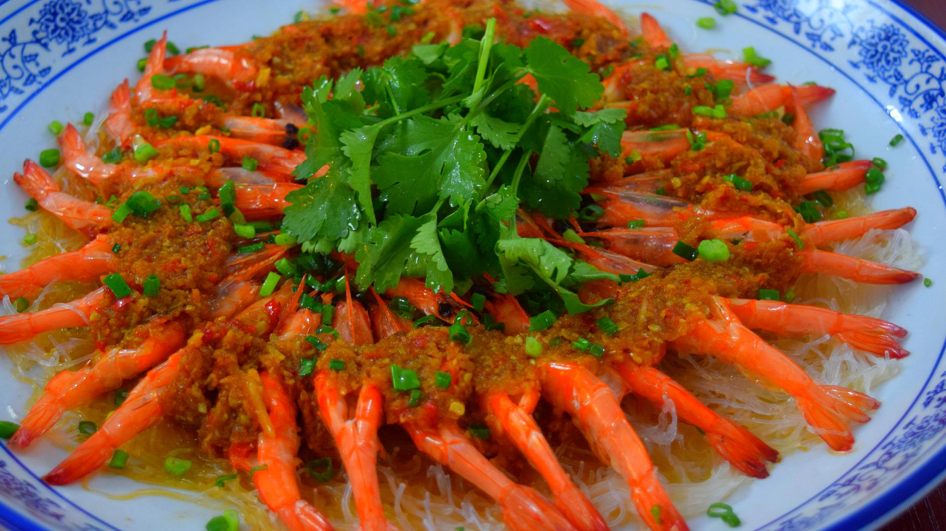 水煮大虾怎么做，最忌直接冷水煮，教你3个技巧，营养鲜嫩，好吃无腥味 | 说明书网