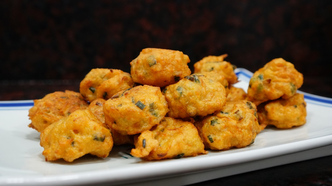 胡萝卜丸,做法简单又美味的家常小吃,一上桌小孩抢着吃