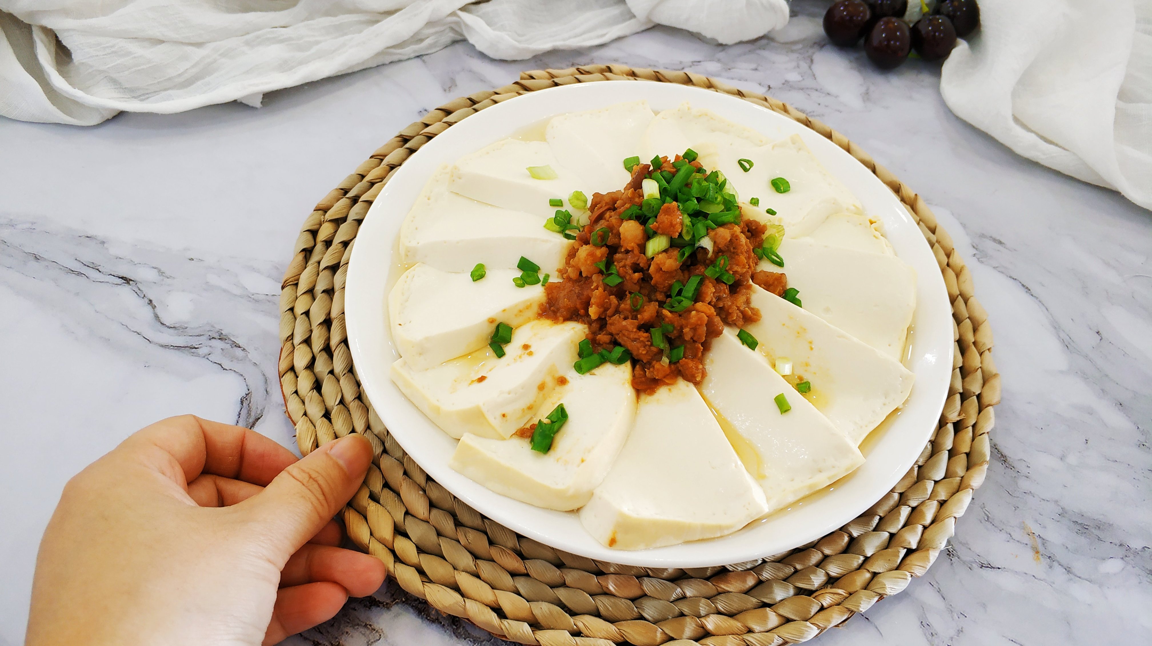 豆腐里加點肉末,非常好吃,家常菜做法,美味下飯做法簡單