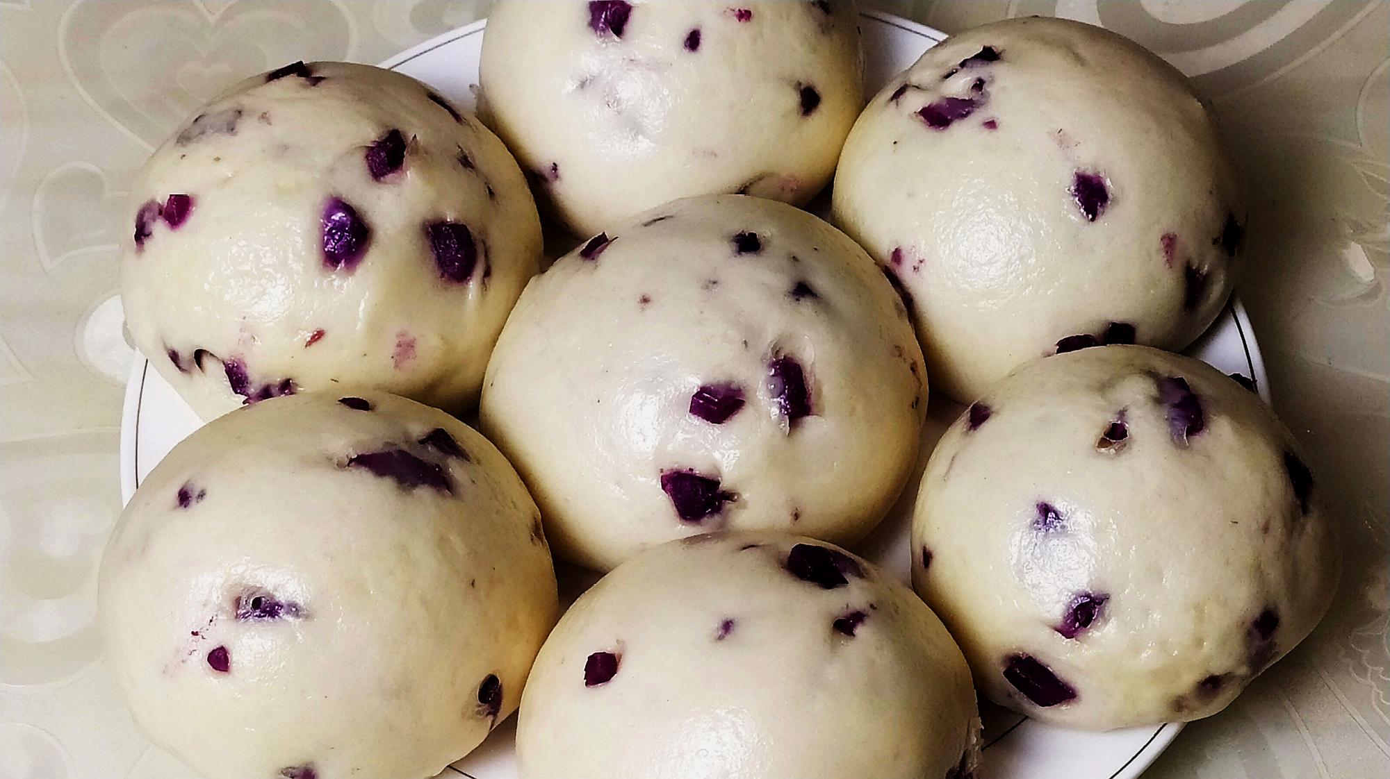 CHIN's BAKING DIARY: 紫薯马玲薯双色馒头