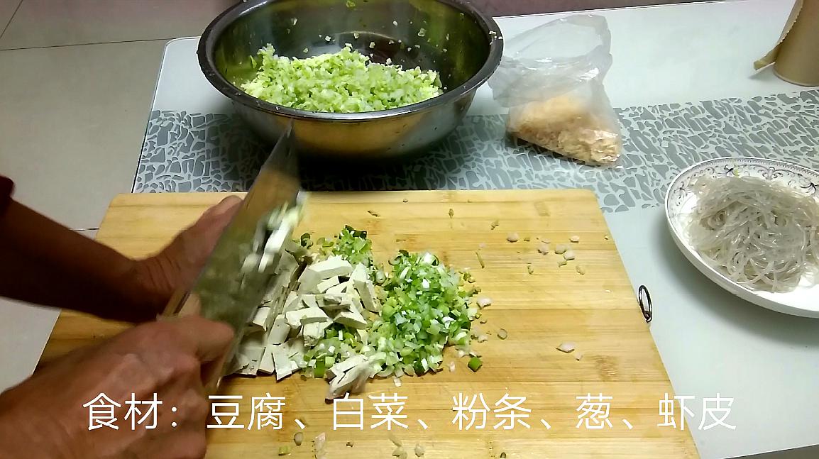 媽媽做的美食—豆腐卷,這樣的做法你見過嗎?小夥說吃不夠!