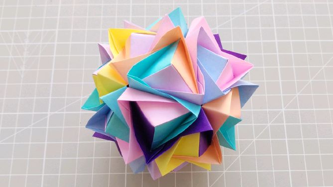 折纸莲花花球,可以作为礼物还有装饰哦