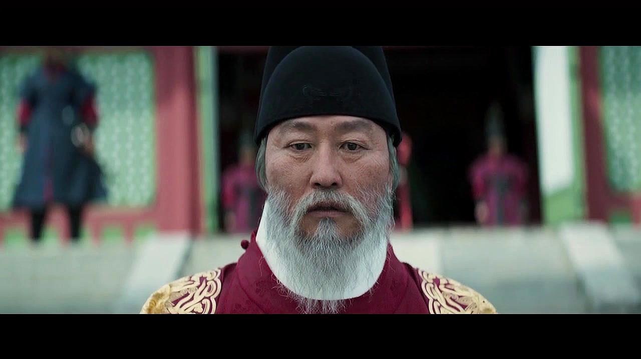 《思悼》:该片以朝鲜王朝历史上的真实事件改编,讲述了朝鲜时代英祖