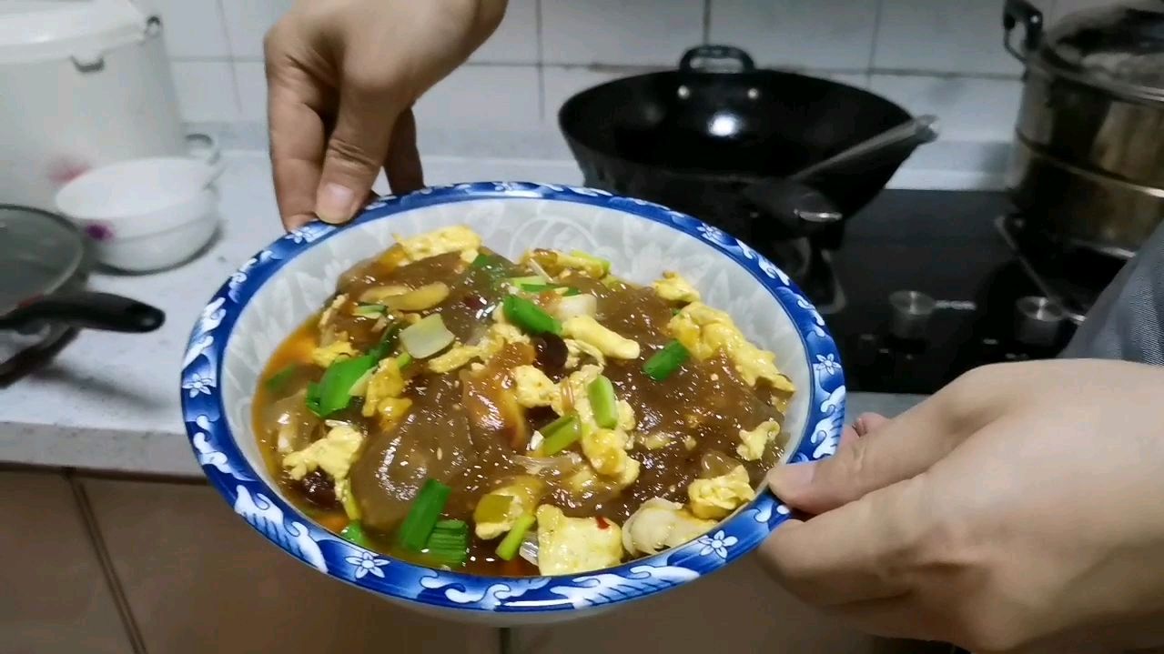 鸡蛋粉皮家常做法,鸡蛋鲜香粉皮滑嫩