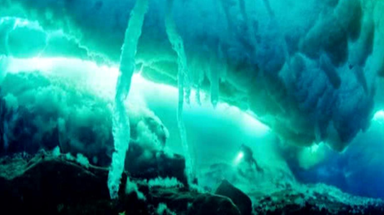 极地拍到死亡冰柱,是生物杀手,也是生命诞生的重要因素