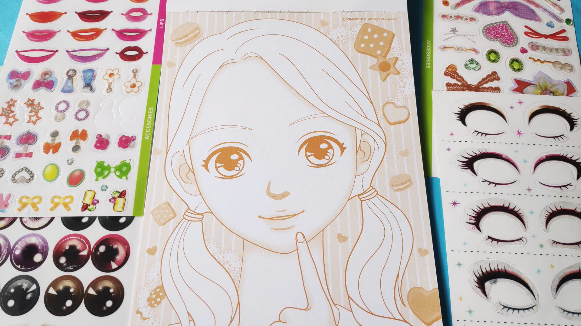 趣味化妆贴纸,化妆师给女生化妆打扮了,化妆后变漂亮了吗