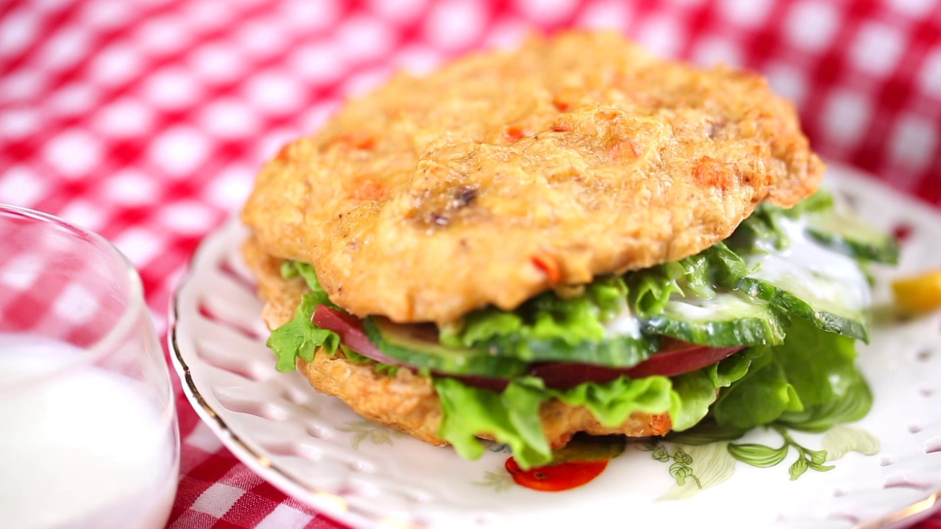 鸡胸肉蔬菜迷你堡