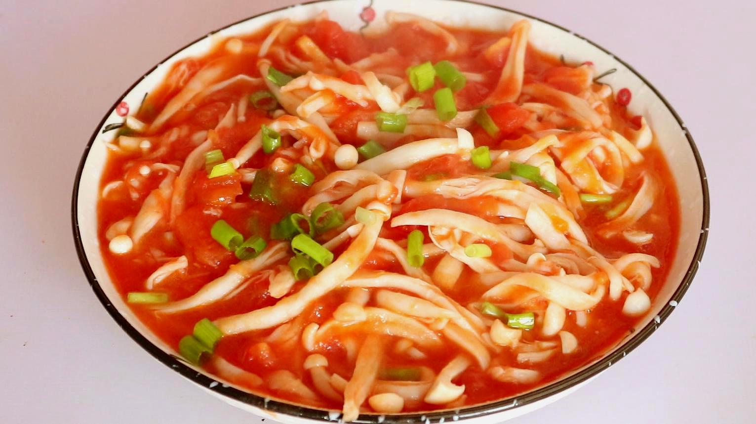 海鲜菇西红柿汤图片
